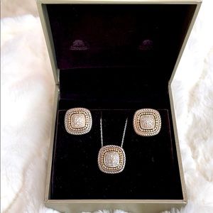 Stunning diamond earring and necklace set
